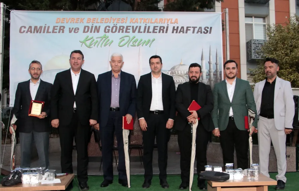 DEVREK’TE CAMİLER VE DİN GÖREVLİLERİ HAFTASI KUTLANDI 