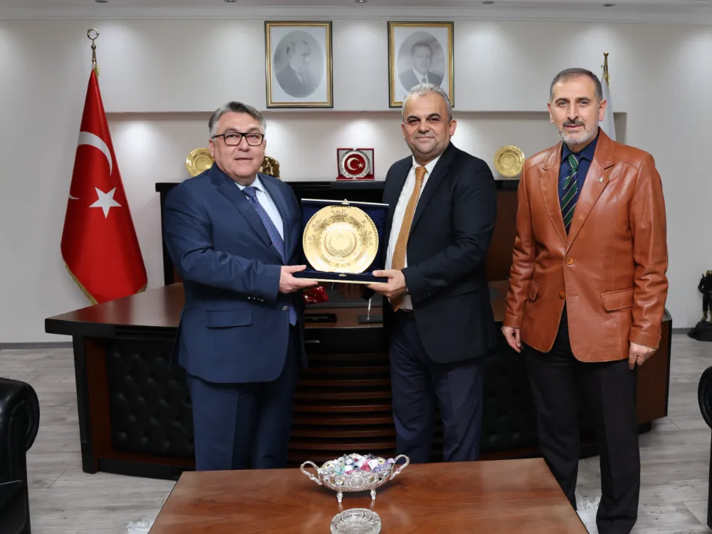 BEUN Kütüphanesi 400 Kitap Bağışıyla Daha Zenginleşti