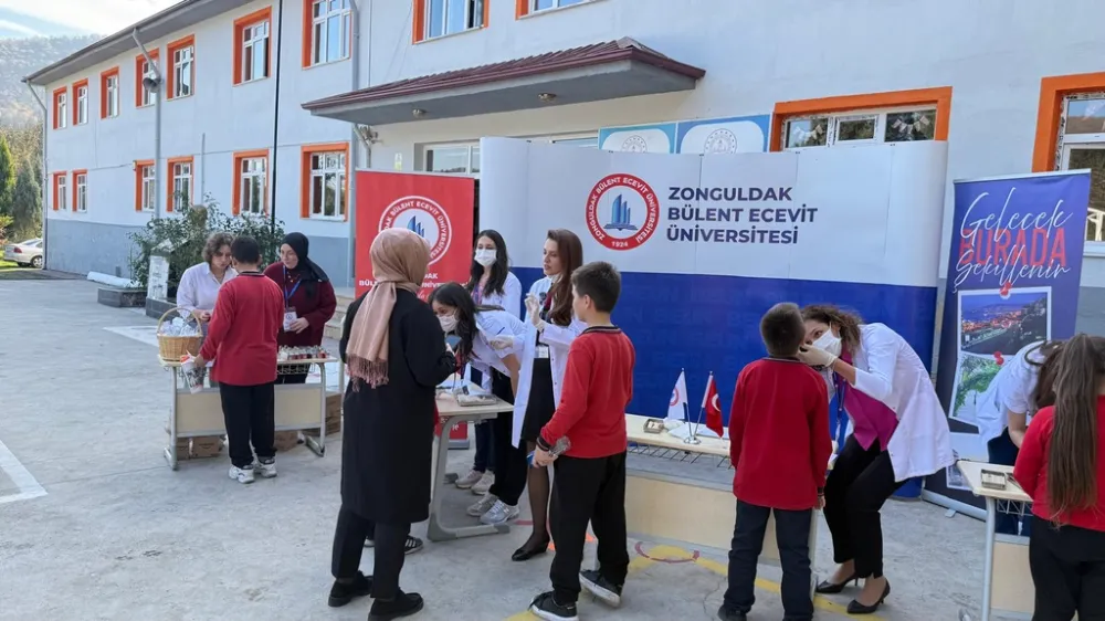 BEUN Bilim Kafeden Çocuklara Ağız ve Diş Sağlığı Eğitimi