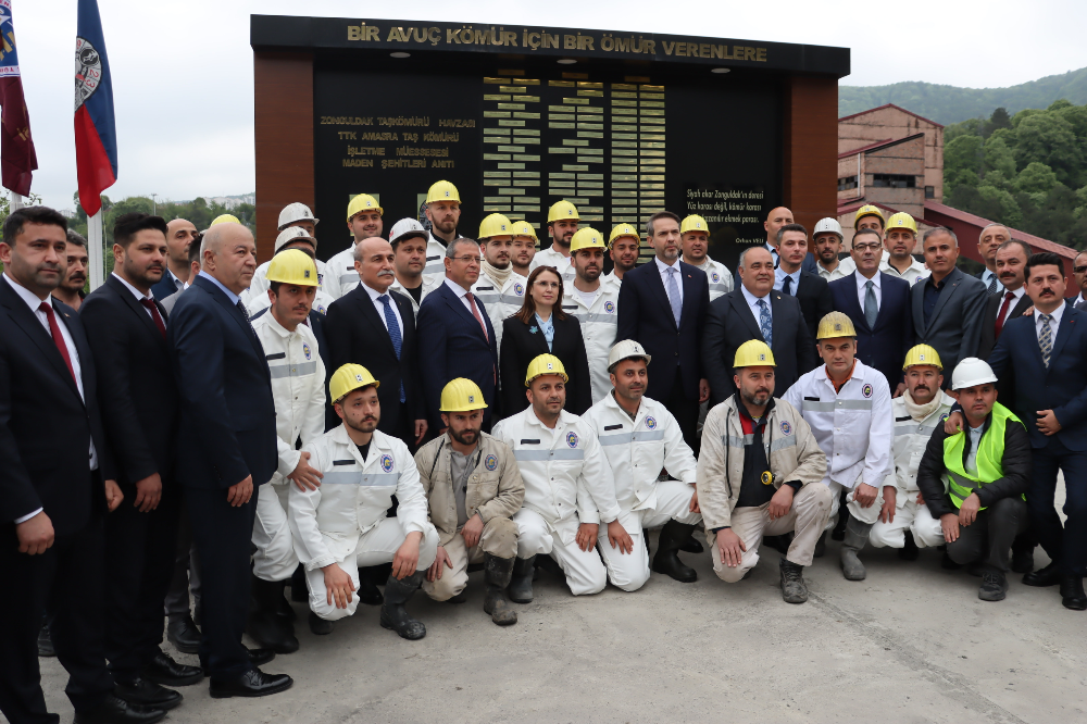 GMİS YÖNETİMİ, BAKAN BAYRAKTAR İLE BİR ARAYA GELDİ